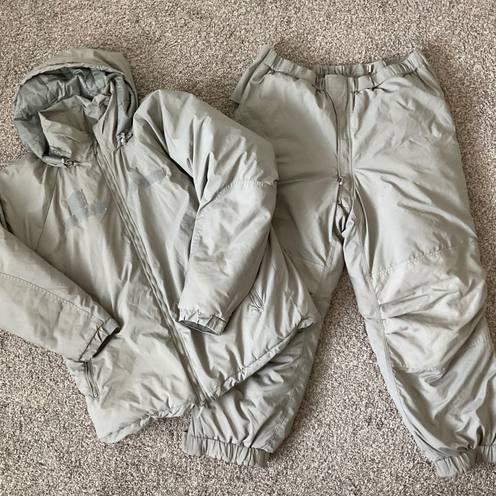 US Army ECWCS Gen III Level 7 Extreme Cold Weather Parka & Pants Set Large Grey